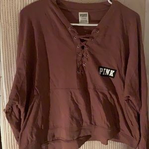 Moth pink crop shirt